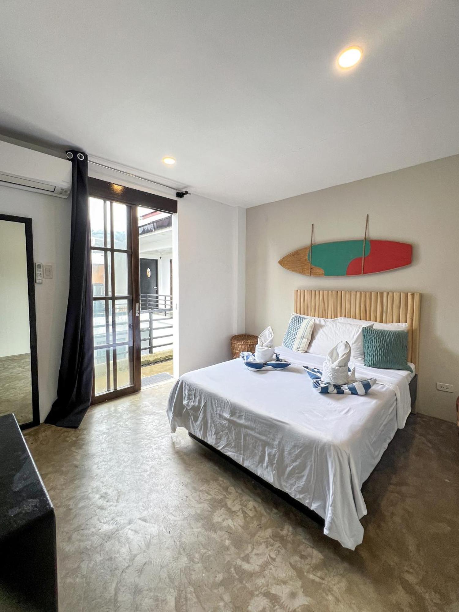 Hotel Siargao Bed And Brewery à General Luna  Extérieur photo