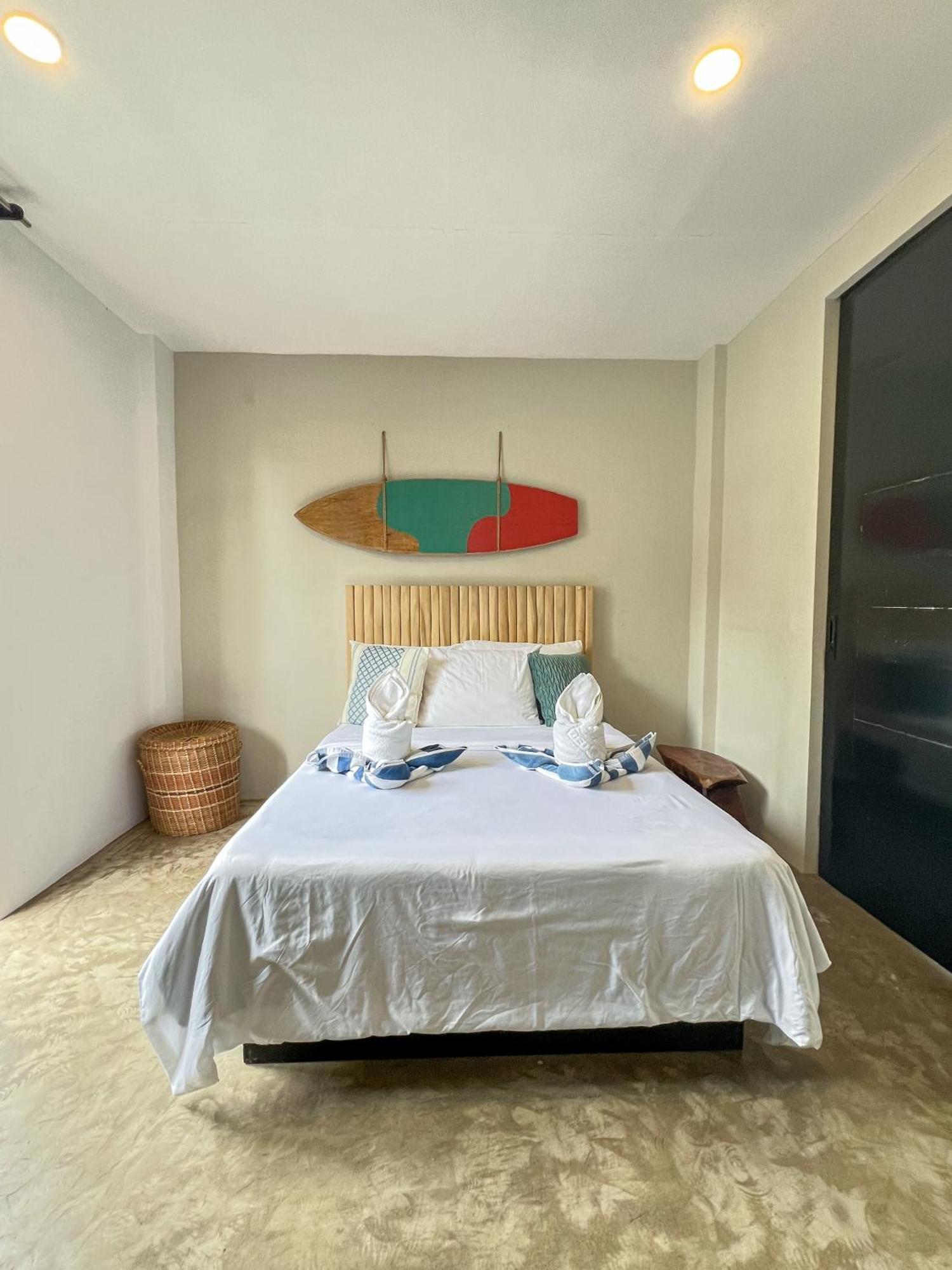 Hotel Siargao Bed And Brewery à General Luna  Extérieur photo