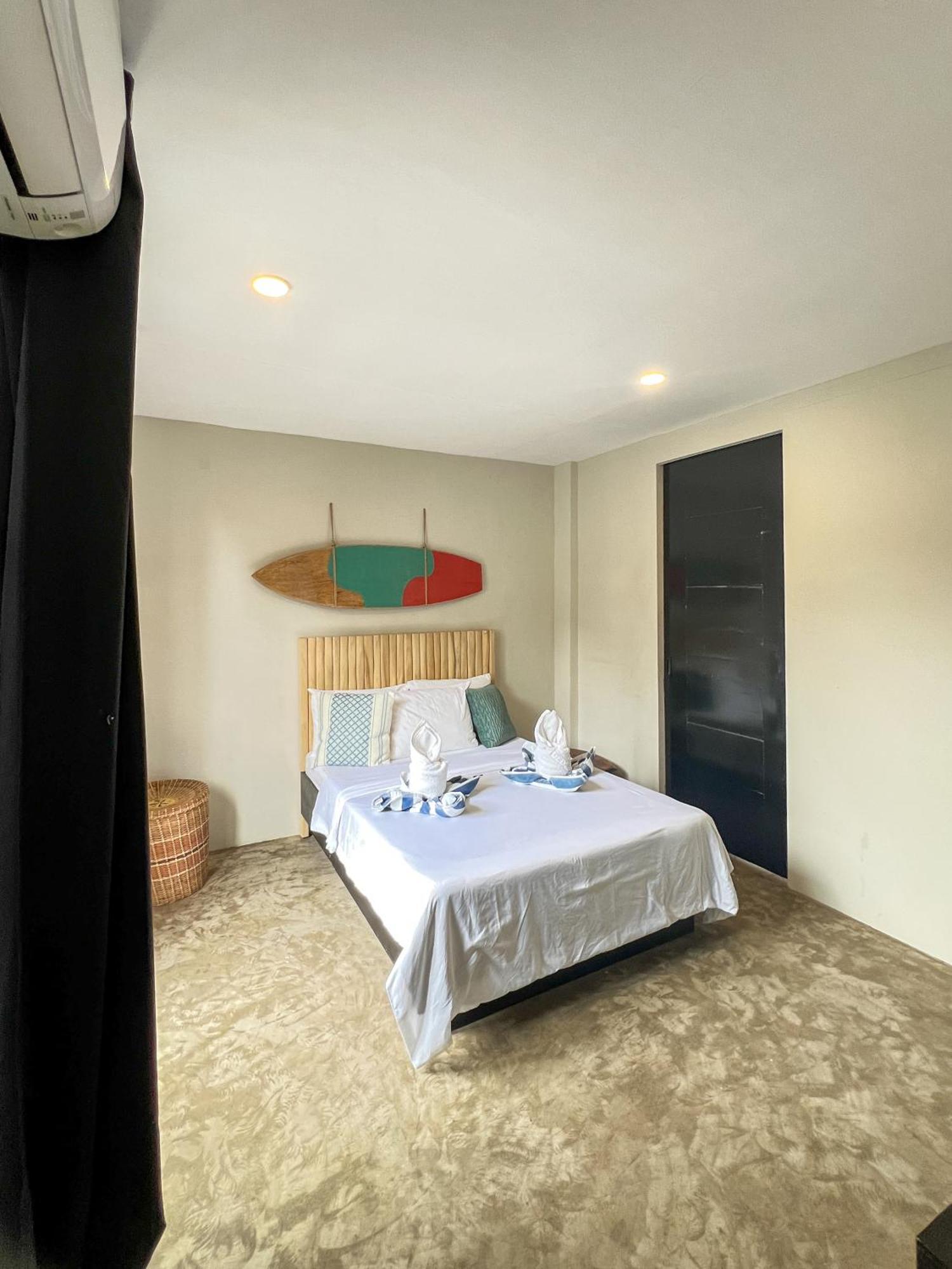 Hotel Siargao Bed And Brewery à General Luna  Extérieur photo