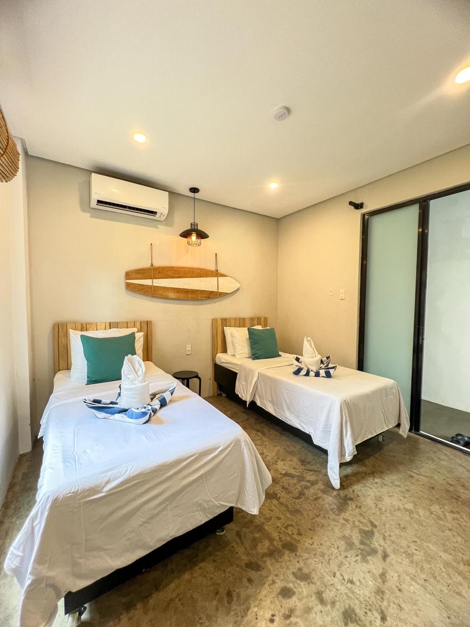 Hotel Siargao Bed And Brewery à General Luna  Extérieur photo
